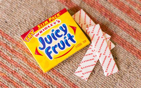 What Flavor is Juicy Fruit Gum: A Journey Through Taste and Imagination